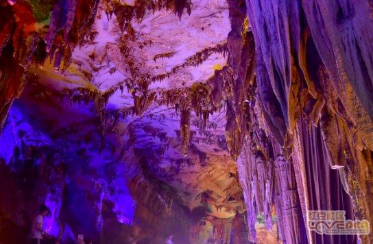 老婆在离婚期间还送生日礼物吗为什么？游戏画面